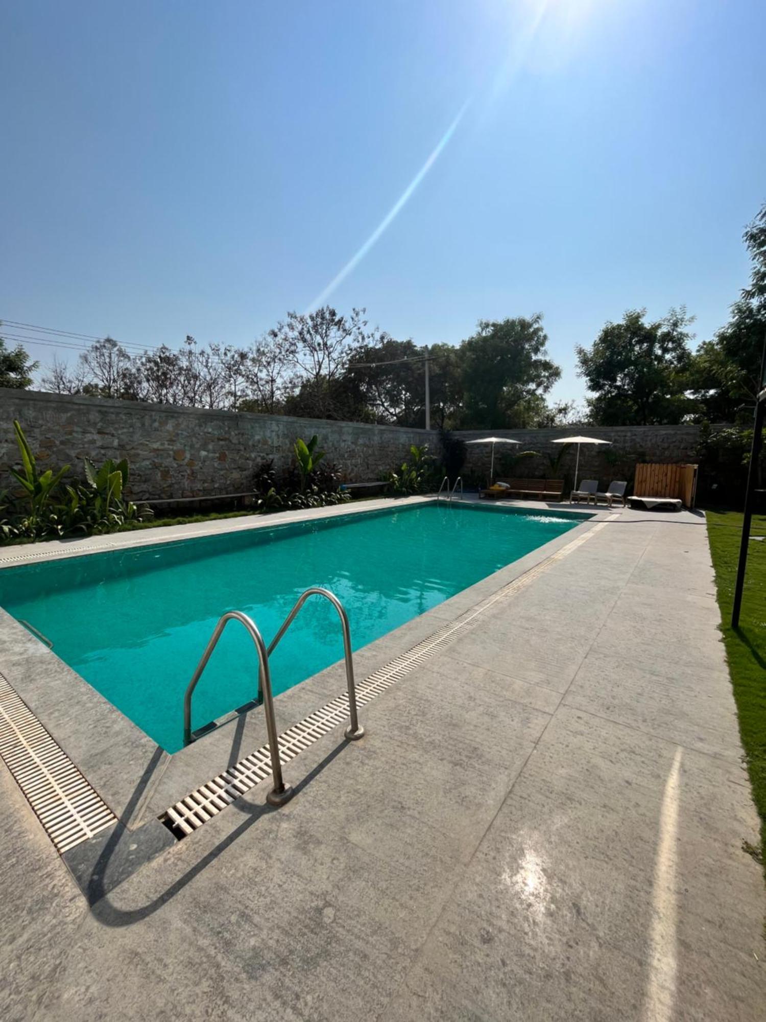 Jlr Farm Stay Hyderabad Bagian luar foto